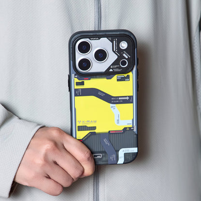 Hand holding the tactical map case close to the body, back view